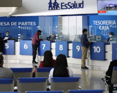 EsSalud activates Yellow Alert in hospitals for APEC 2024, what does it mean?