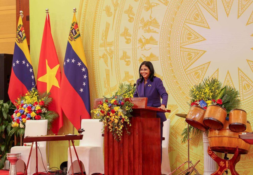 Executive Vice President addressed an energy and agricultural agenda in Vietnam