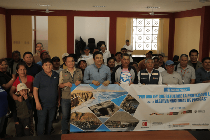 Fishermen against the SNP that intends to enter the Paracas Reserve