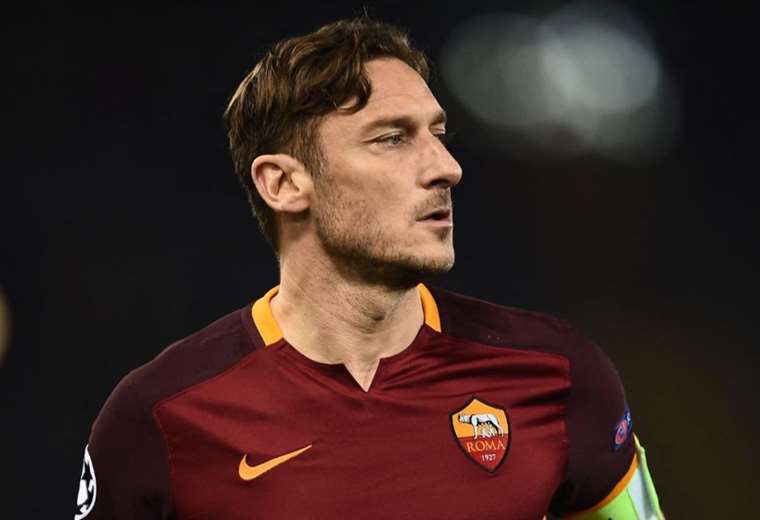 Former Roma player Francesco Totti is being investigated for tax fraud