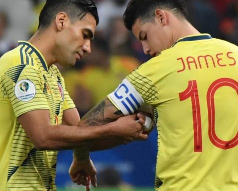 From James to Falcao: "keep scoring more goals"