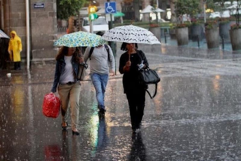 Sistema frontal provoca lluvias; hay 16 provincias en alerta