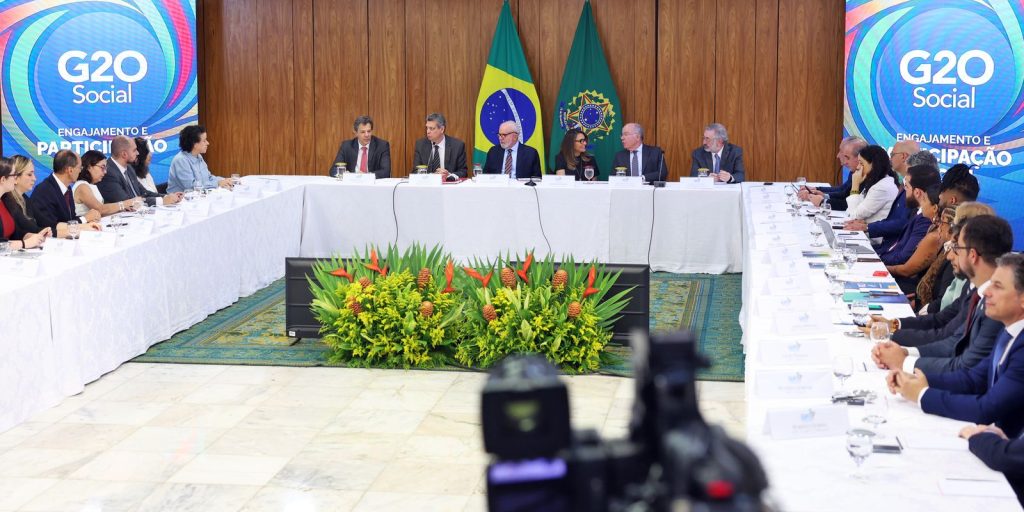 G20: Lula promises to deliver society's proposals to heads of state