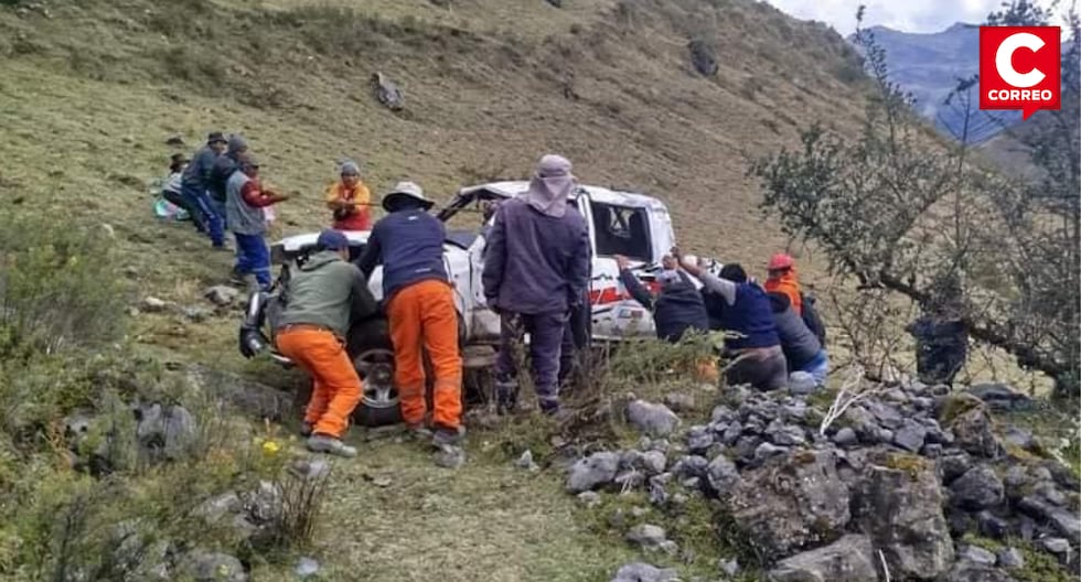 Huancavelica: Engineer and two workers die after truck rolls over