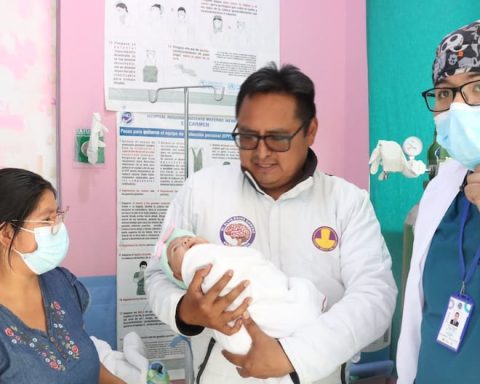 Huancayo: Doctors save the life of a baby with multiple complications at birth