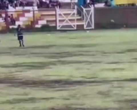 Huancayo: Lightning kills a player and leaves one seriously injured in a sports championship (VIDEO)
