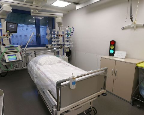 ICU beds grow 52% in 10 years; distribution is uneven