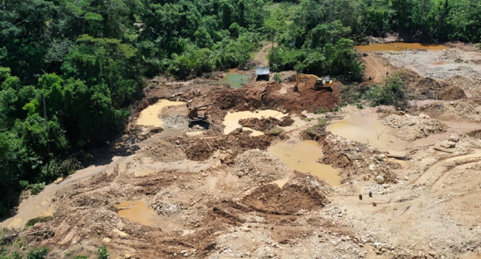 Illegal mining moves 12 billion dollars a year in the country, according to the Public Ministry