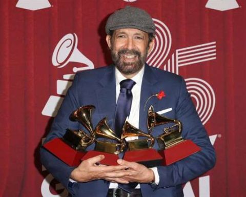 Juan Luis Guerra, Jorge Drexler, Luis Fonsi and Karol G are the winners at the Latin Grammys in an evening dominated by music legends