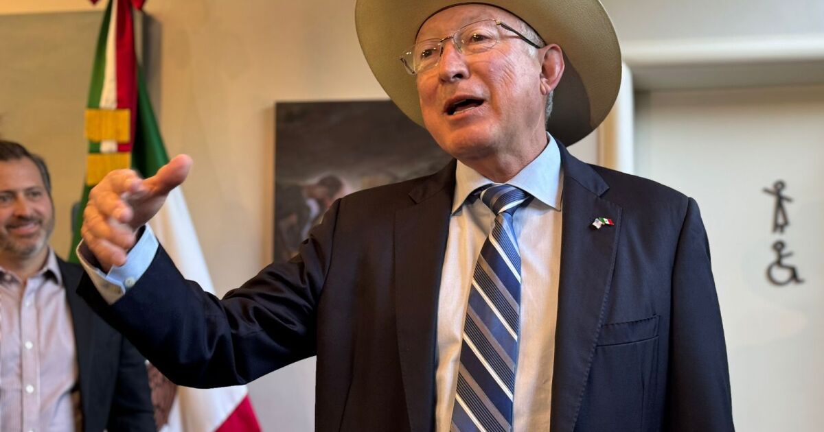 Ken Salazar: “The 'hugs, not bullets' strategy did not work”