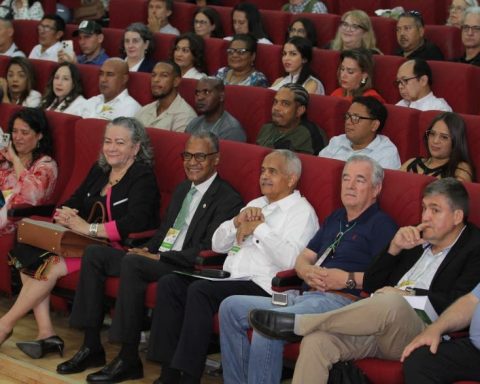 Congreso Apicultura de Latinoamérica fue inaugurado en la UASD