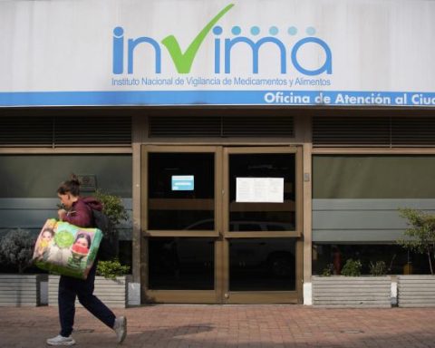 Lawsuit against the Minsalud and Invima for shortages of medicines