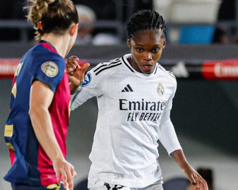 Linda Caicedo played the second half in Real Madrid's defeat against Barcelona