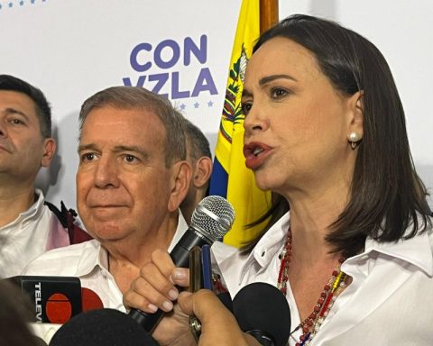 Machado and González Urrutia demand "justice and freedom" for all political prisoners