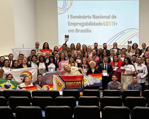 Manual offers tools to increase LGBT employability