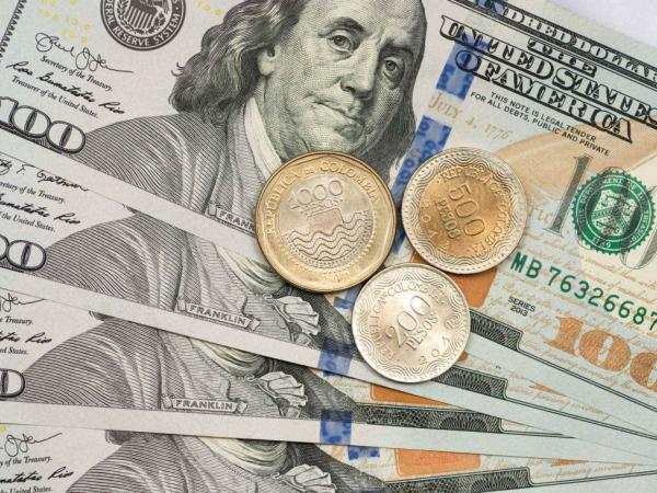 Maximum price of the dollar in Colombia reaches $4,400 this Tuesday