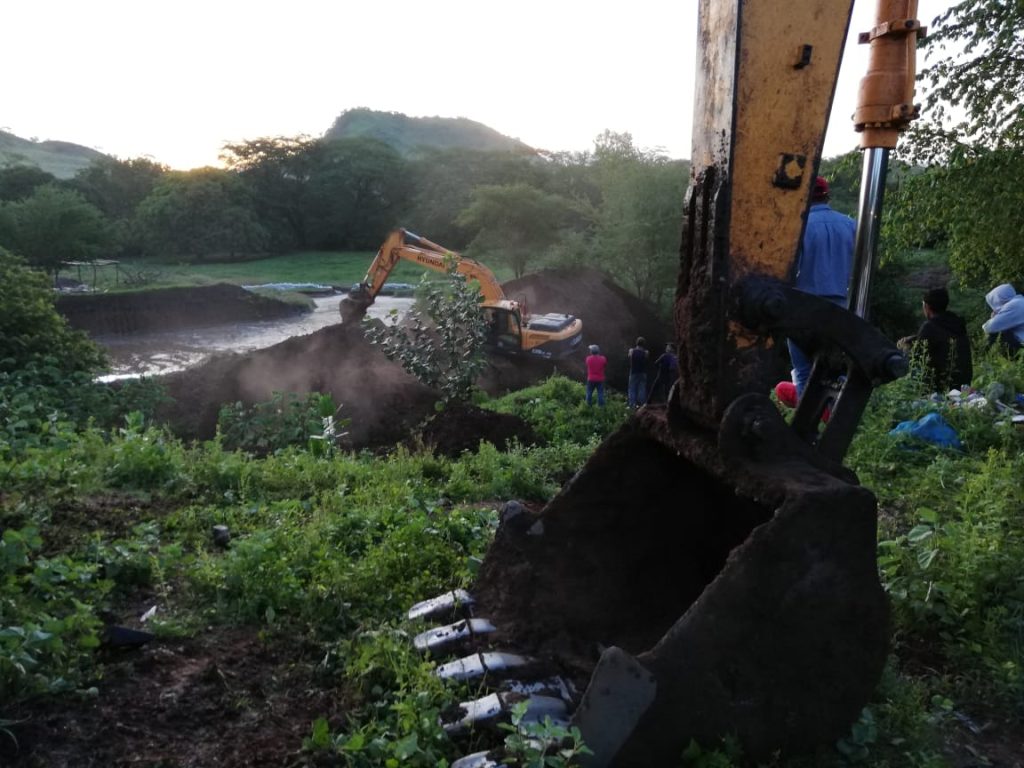 Miraculous rescue: Miner was found alive after five days trapped in a mine in Chinandega