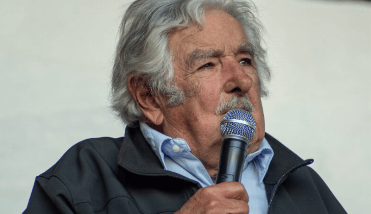 Mujica responded to Graciela Bianchi, who called him “dying” that “it's sad”