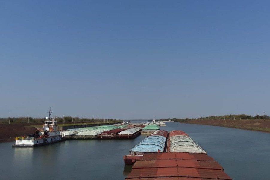 National Prefect, José Luis Elizondo: Barges with less load on the Waterway