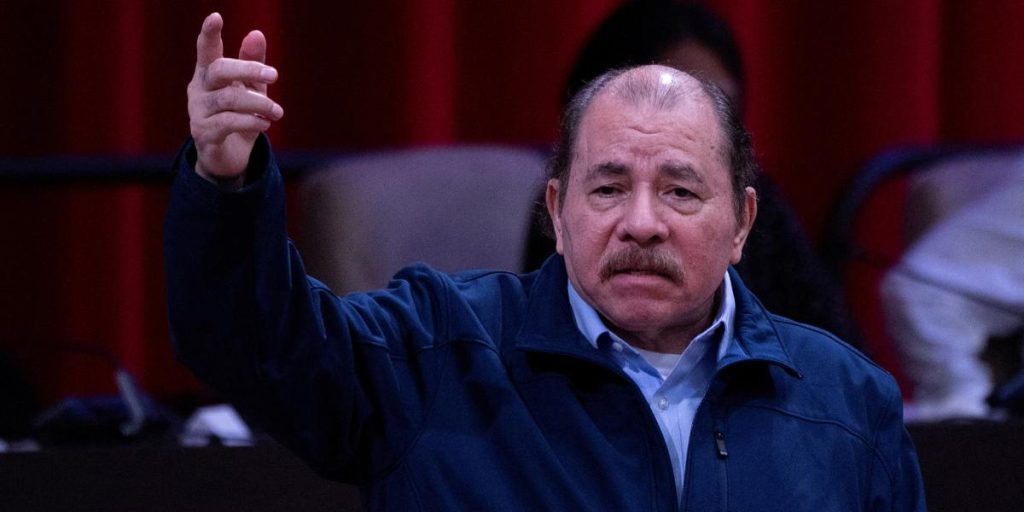 Nicaraguan Parliament approves law that forces banks to ignore foreign sanctions against Daniel Ortega's wife