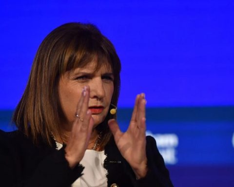 Patricia Bullrich confronts Rafael Di Zeo