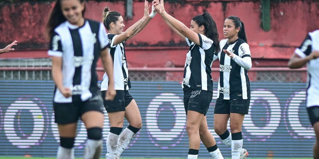 Paulistão Feminino: Corinthians beats Sao Paulo in the 1st game of the semi