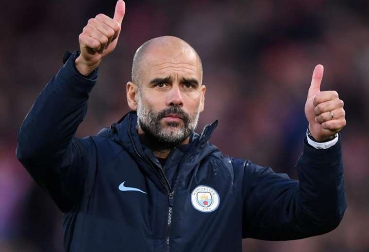 Pep Guardiola renewed his two-year contract with Manchester City