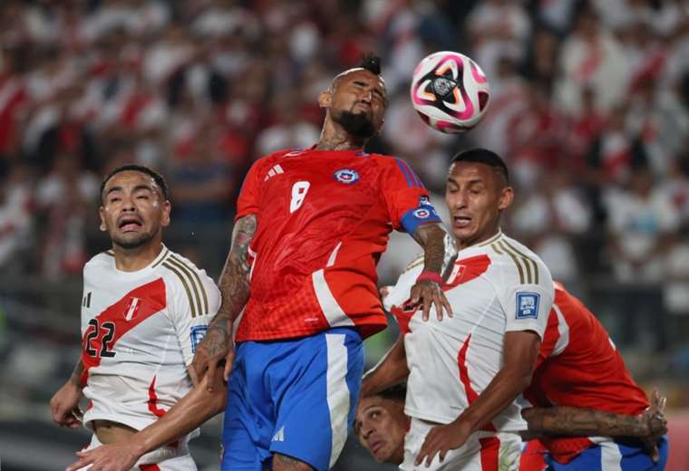 Peru and Chile tied without goals in a clash of last-place finishers in the Qualifiers