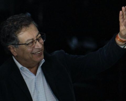 Petro celebrates the victory of the left in Uruguay: 'There is a will for change in Latin America'