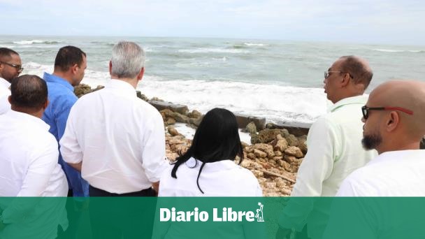 President Abinader supervises the work of the Nagua boardwalk