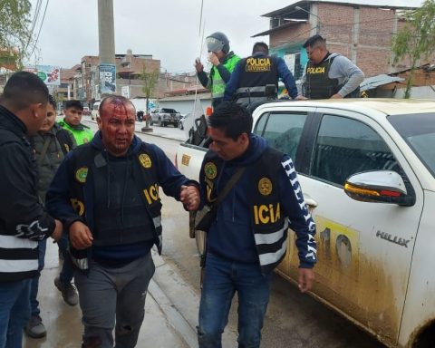 Mineros ilegales atacan a la Policía