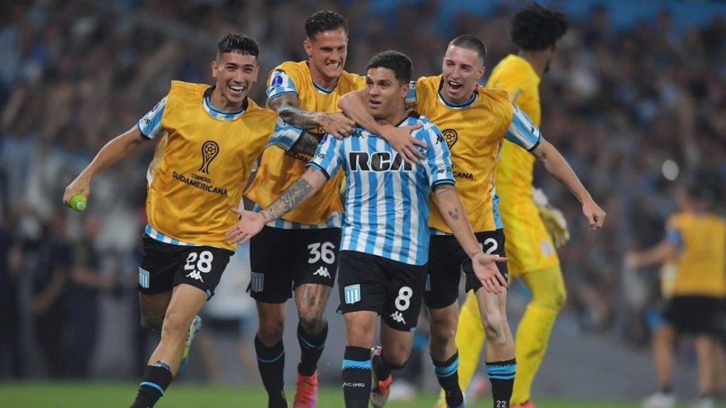 Racing eliminated Corinthians and will play in the final of the Copa Sudamericana