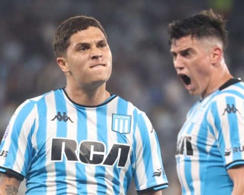 Racing eliminated Corinthians and will play the final of the Sudamericana against Cruzeiro