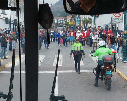 Rare demonstration in Cusco amid transport strike (PHOTOS)