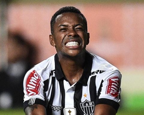 Robinho will await the trial of his latest appeals in jail