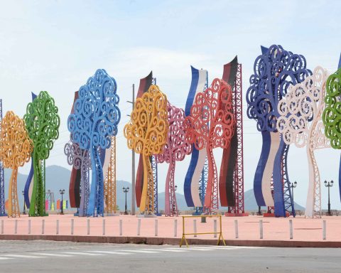 Rosario Murillo advances in waste: He has ordered the installation of 200 "tree trees" throughout Nicaragua