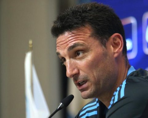 Scaloni's excited message to support Valencia and Spain