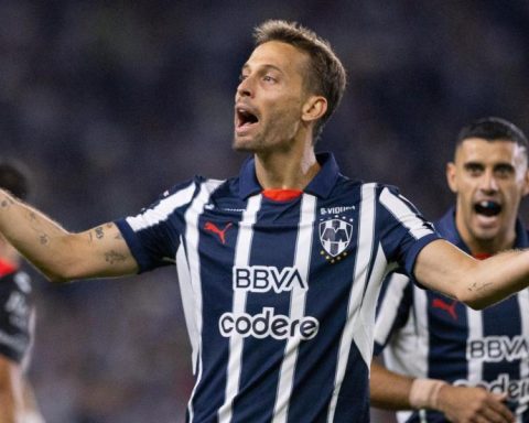 Sergio Canales leads the Rayados de Monterrey victory