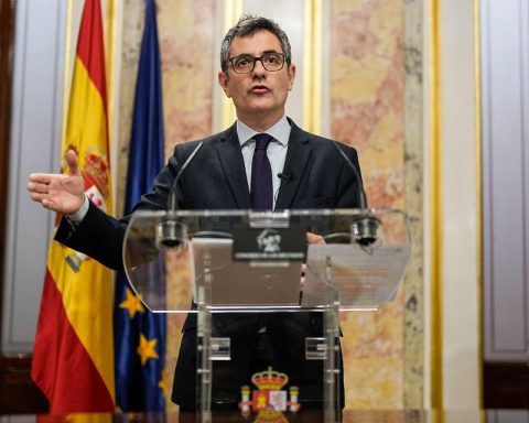 Spanish government approves emergency decree for areas of Valencia affected by DANA