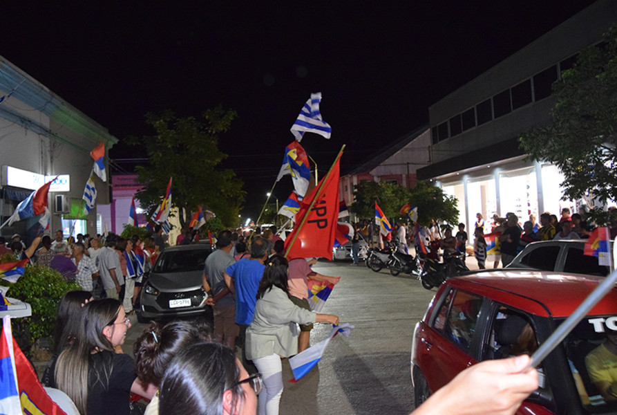 The Broad Front of Nueva Palmira is celebrating