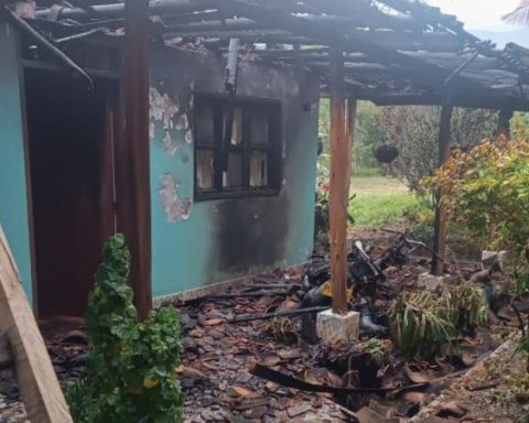 The house of the director of the Land Restitution Unit is set on fire: what is known