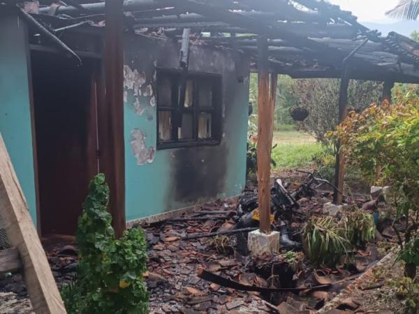 The house of the director of the Land Restitution Unit is set on fire: what is known