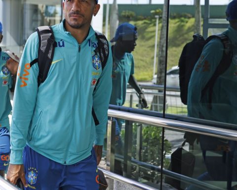 The team arrives in Salvador for a game against Uruguay