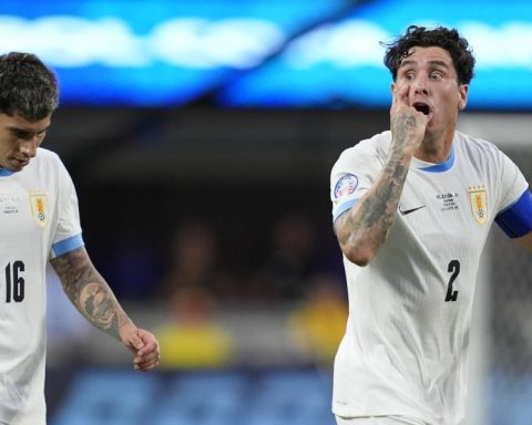 The two games that Giménez could play with Uruguay