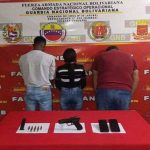 Three members of an irregular group are arrested