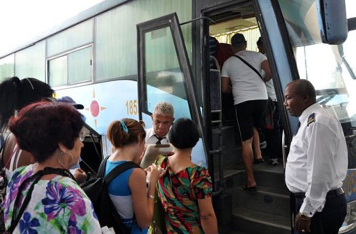 Transportation of National Buses restored after Hurricane Rafael