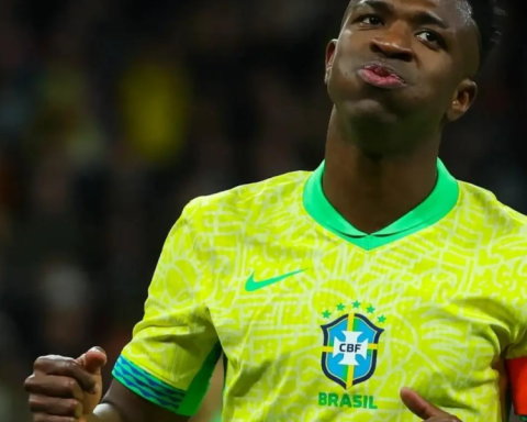 Tremendous double failure by Vinicius with Brazil from eleven meters