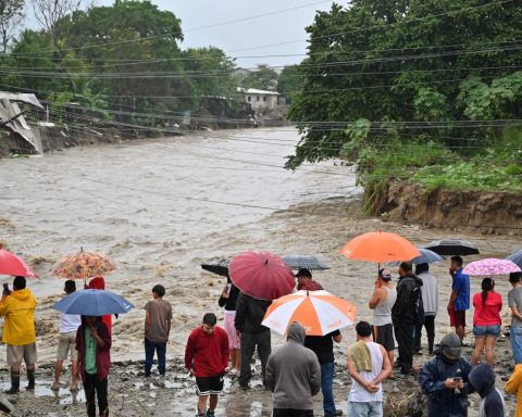 Tropical Storm Sara leaves four dead in Honduras and Nicaragua