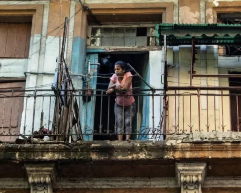 Una mujer cubana, en La Habana