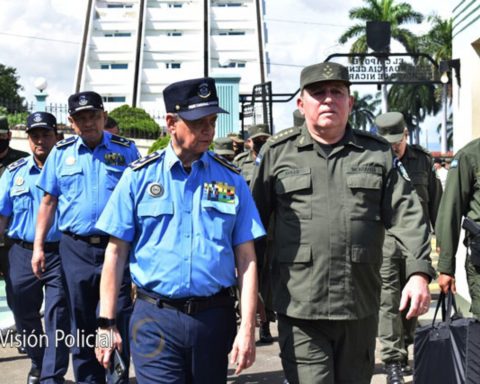 URGENT: Daniel Ortega extends the command of the head of the Army and Police to six years